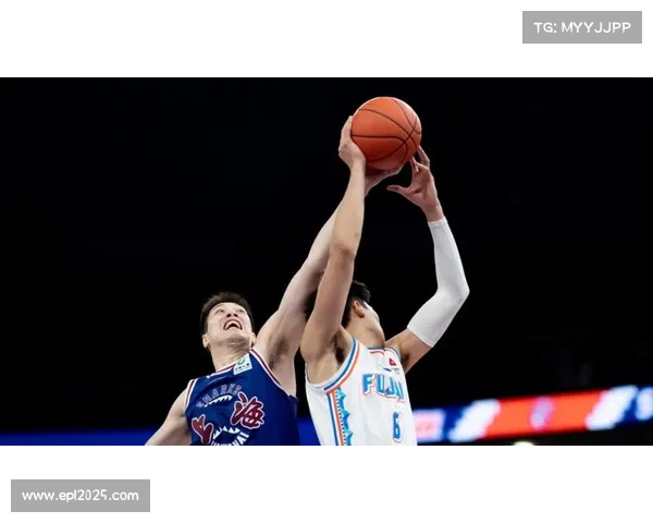 12-6肘击合法化一周年 琼斯昔日DQ判罚未获推翻再引热议