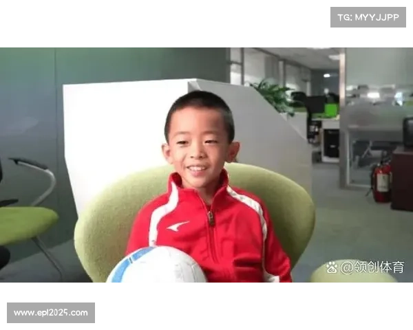 16岁新星邝兆镭中断留洋，加盟深圳新鹏城